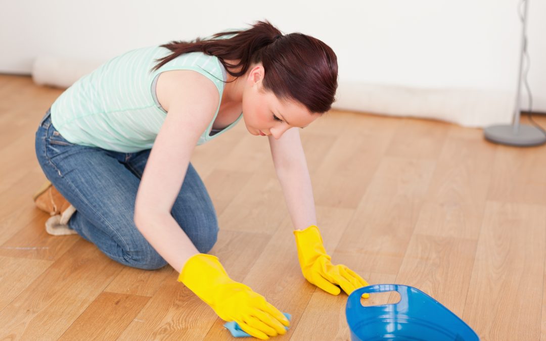 Como limpar piso laminado da forma correta